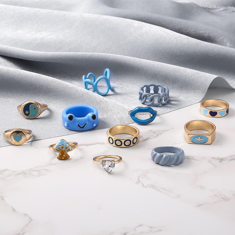 12-Piece Heart & Frog Lips Drip Oil Ring Set with Open Chain Design