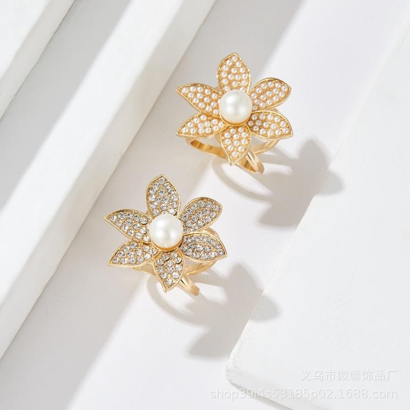 

Diamond flower Diamond daisy Cyclone flower Sun flower Various pearl rings Flower silk scarf buckle