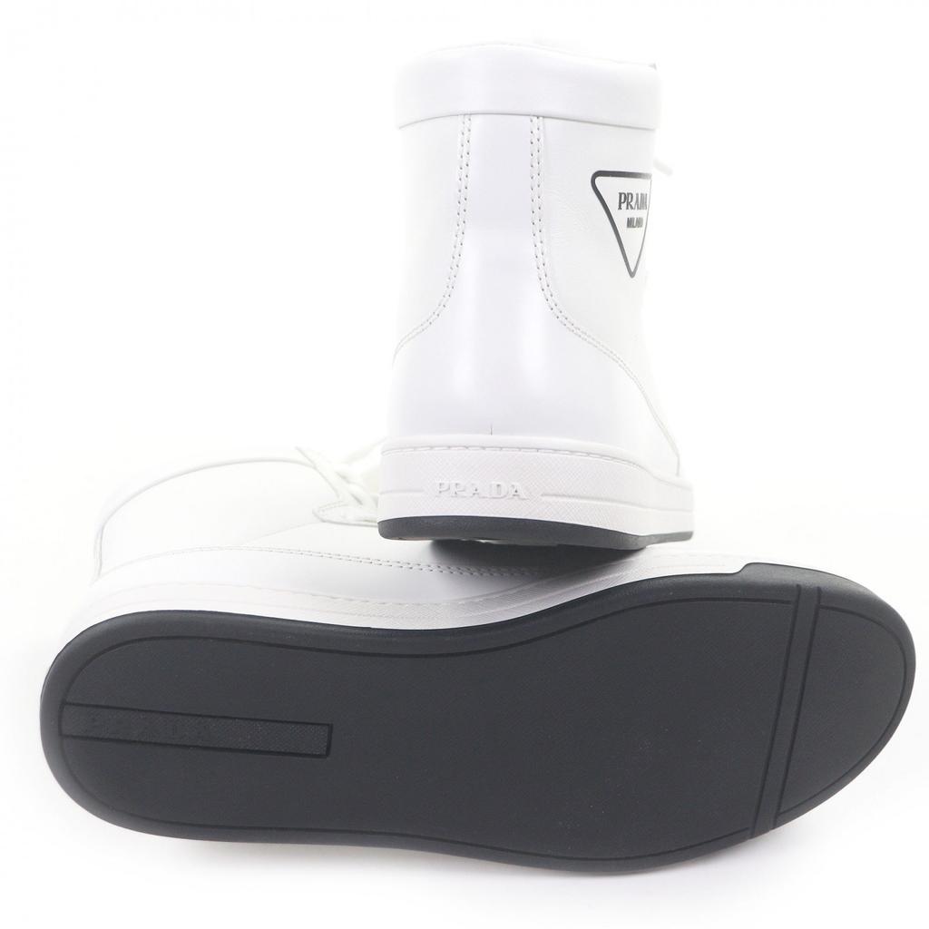 Vynikající PRADA Vysoké tenisky Trojúhelníkové logo bílá kůže Pánské 6 1T638M Použité