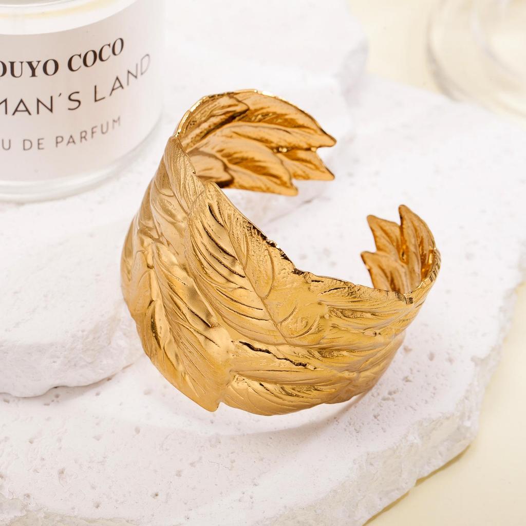 Exaggerated European and American Style Women's Gold-Plated Stainless Steel Hollow Bracelet