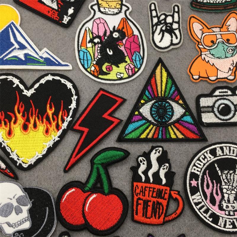 Punk Bestickte Aufnäher Für Kleidung Aufbügelbare Patches Applikationen Diy Anime Kleidung Thermoklebende Aufkleber
