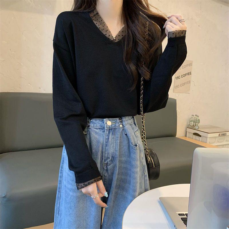 Frühlings- und Herbstspitze V-Ausschnitt Langarm Strickshirt für Damen Unterteil Schwarzes Oberteil Pullover