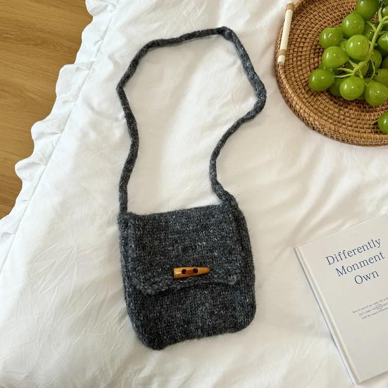 Horn Buckle Knitted Crossbody Bag Vintage Autumn Winter Mobile Phone Case for Women Fashion Mini Purse Korean INS Style Bag