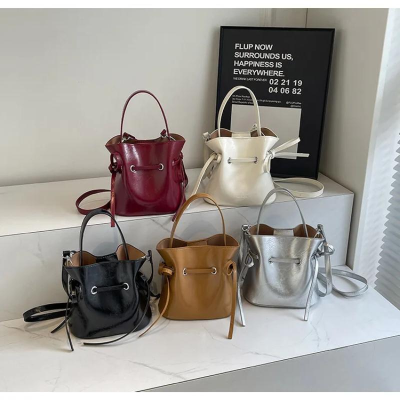 Compact Handbag In Soft Silver Leather For Women Ballet Style Bucket Bag With Bow Elegant Crossbody Bag New Fashion