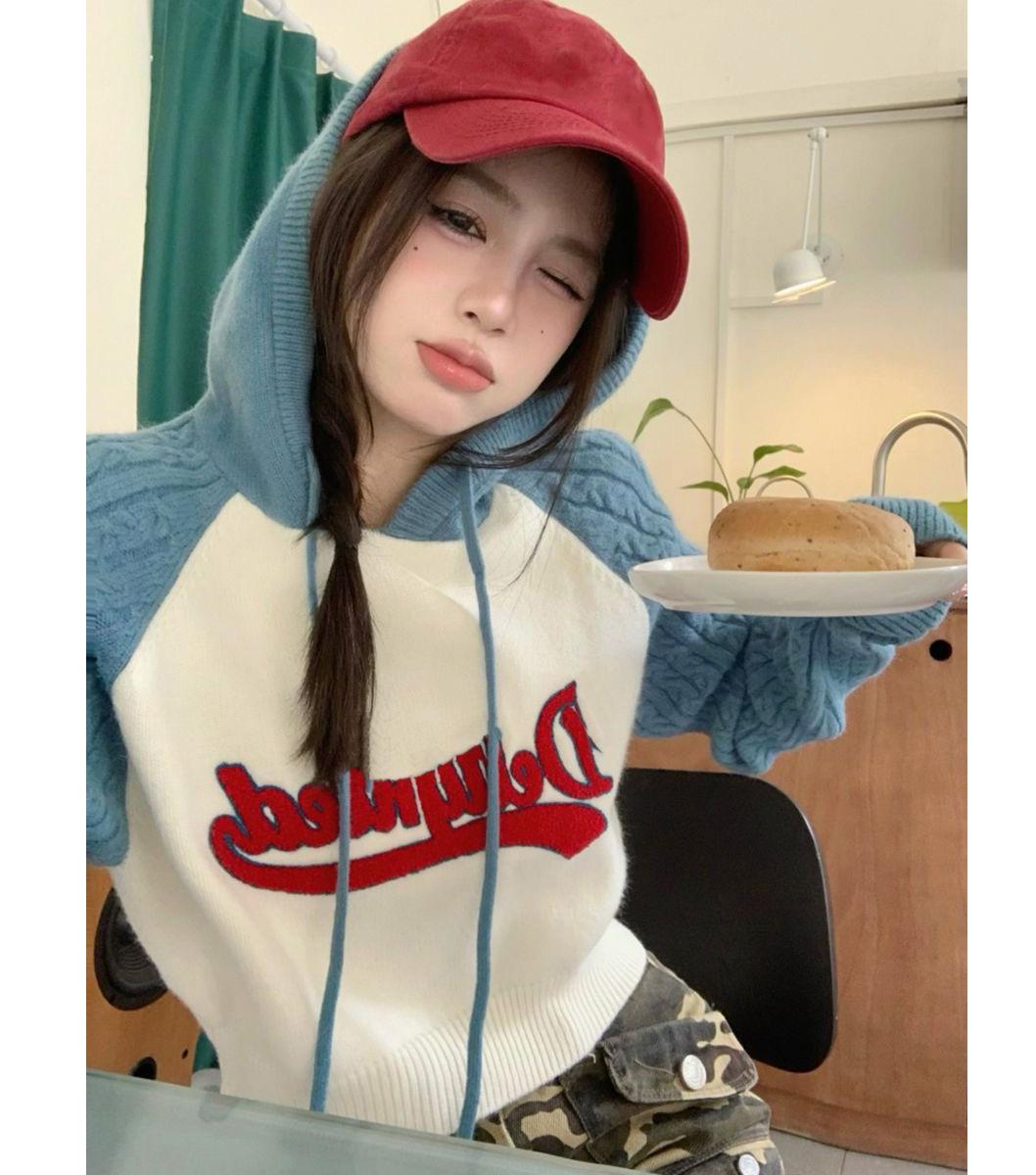 

Свитер с вышивкой в ​​стиле американского ретро