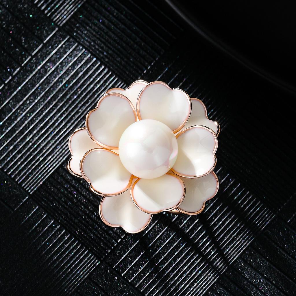 Senior Brooches Flower Leaf Brooch Pins for Women Suit Pendant  Fashion Brooches Jewelry