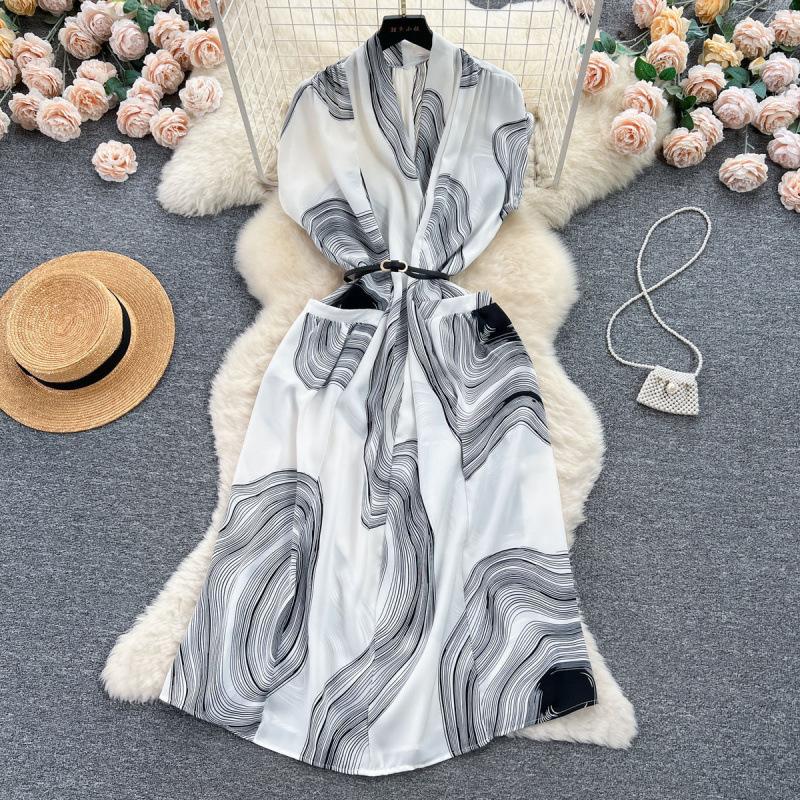 Light Luxury Retro Collar Printed Dress Women's Summer French Lace-up Waist Loose and Thin Medium and Long Shirt Skirt