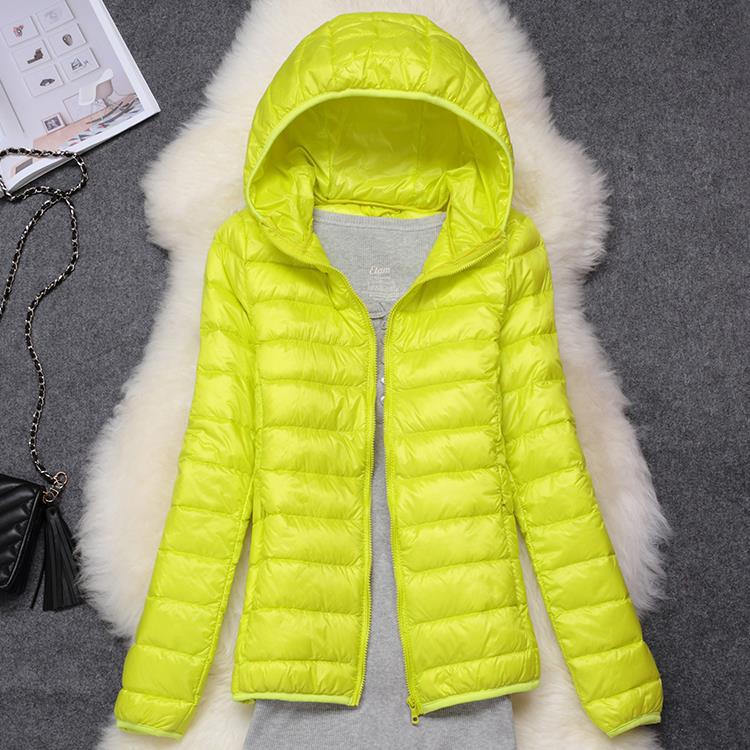 2024 Autumn and Winter New Women's Hooded Light Down Jacket Short Casual Thin Down Jacket Large Size Winter Clothing