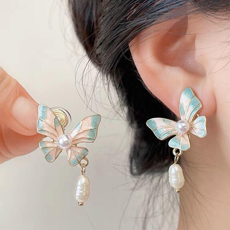 Colorful Butterfly Pearl No‑Piercing Ear Cuffs Niche Mori Style Mosquito Coil Disc Ear Clips for Women