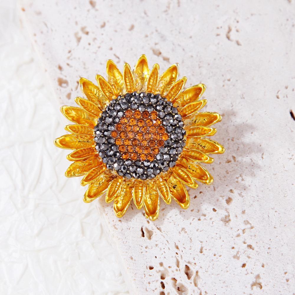 Enamel Sunflower Rhinestone Brooch with Rhinestones Plant Flower Corsage Fashion Eco-friendly Alloy Jewellery Perfect Gift for Couples