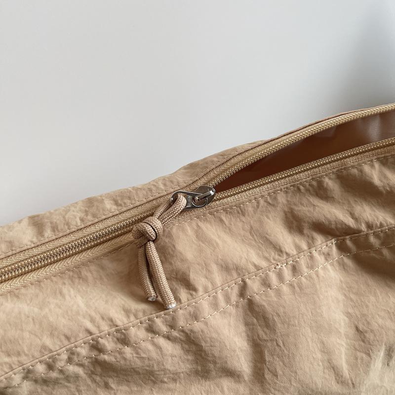Women's Large-capacity Crossbody Bag Student Light Solid Shoulder Bag