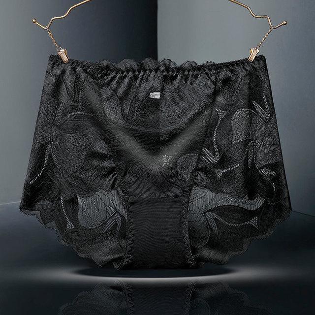 706 Chiloți cu talie înaltă din dantelă pentru femei plinute, cu design sexy decupat și protecție de bumbac