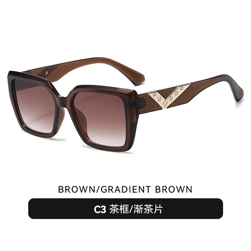 Retro V brand square large frame sunglasses new European and American fashion personality modern catwalk sunglasses