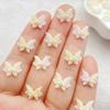 50 Stück Harz Süßer 3D Mini Schmetterling Flache Rückseite Strassstein Scrapbooking DIY Basteln Für Nagel Dekor Schmuck Zubehör