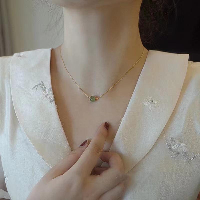 Three Lives Three Worlds Hetian Jade-Style Necklace: Minimalist Light Luxury Clavicle Chain, Fairy-Inspired Ancient Trend