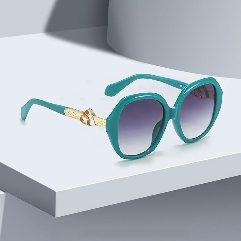 Vintage Sunglasses For Women Fashionable Deep Green Golden Gradient Glasses Trendy Glasses For Both Men Women Sunglasses Women