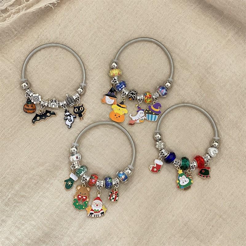 Braccialetto Cartoon con Perline Renna Festiva e Zucca - Design Unico per Donne