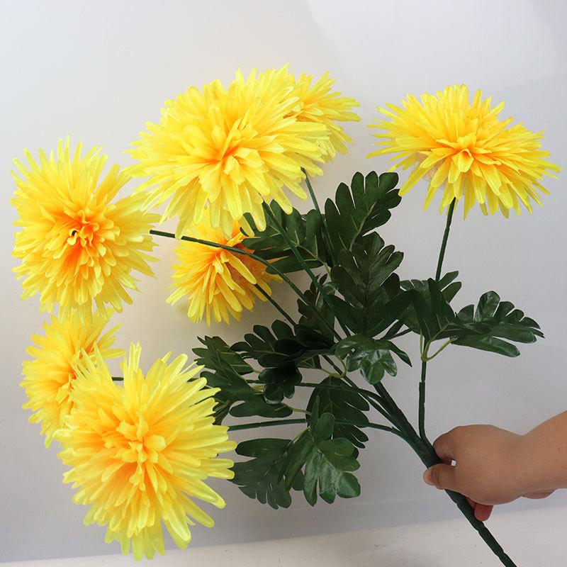 Simulated Flower With 7 Heads Of Flat Chrysanthemums, Decorated With Bundles Of Fake Flowers