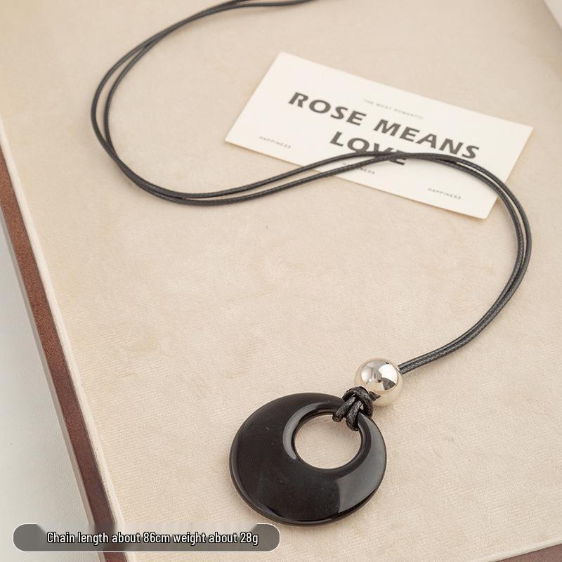 2025 Fashion Leather Cord Clavicle Necklace - Women's High-End Luxury Pendant Chain Accessories