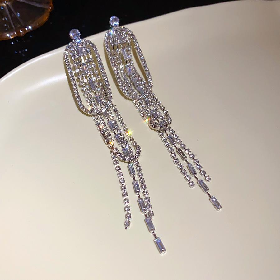Fashion tassel ladies earrings