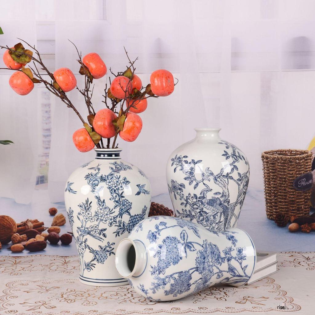High-End Blue and White Chinese Porcelain Vase - Decorative Living Room Craftsmanship Gift