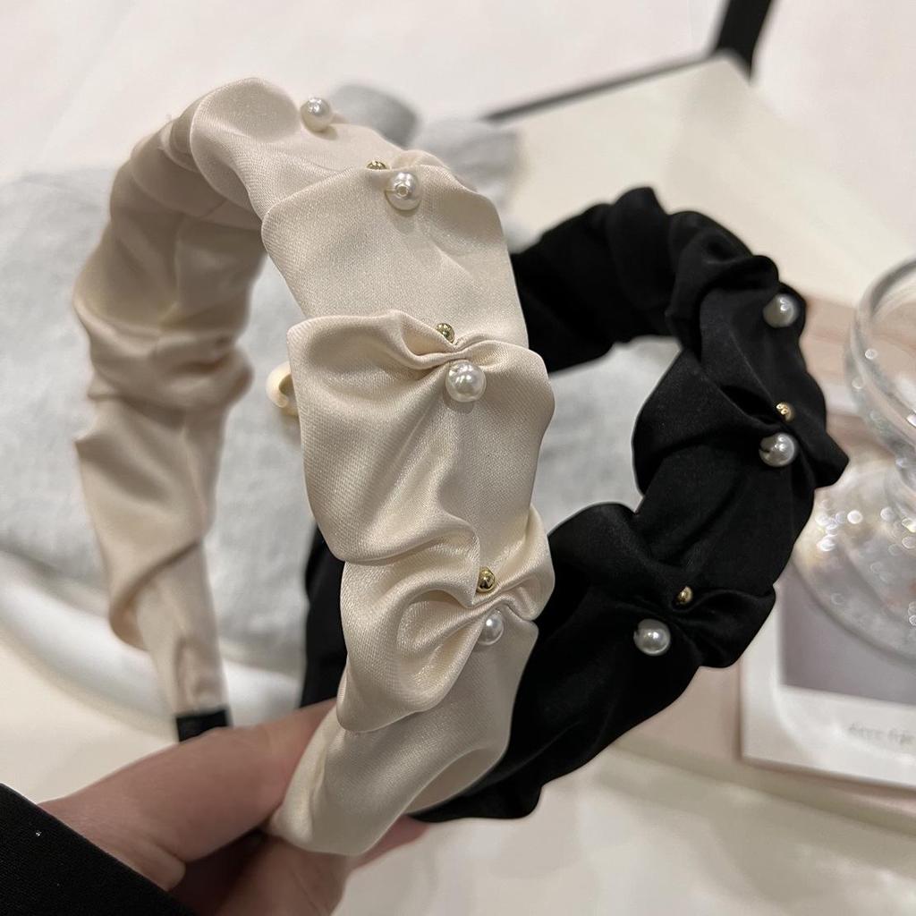 Elevated Pearl Pleated Satin Wide Headband for Versatile Fashion and Outings