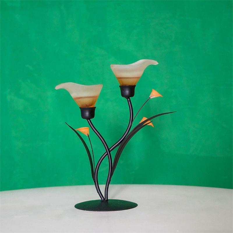 Eisenleuchter mit Glasblütenknospen Tischkerzenständer für Kamine Regal Arbeitsplatten Mittelstücke Kerzenständer
