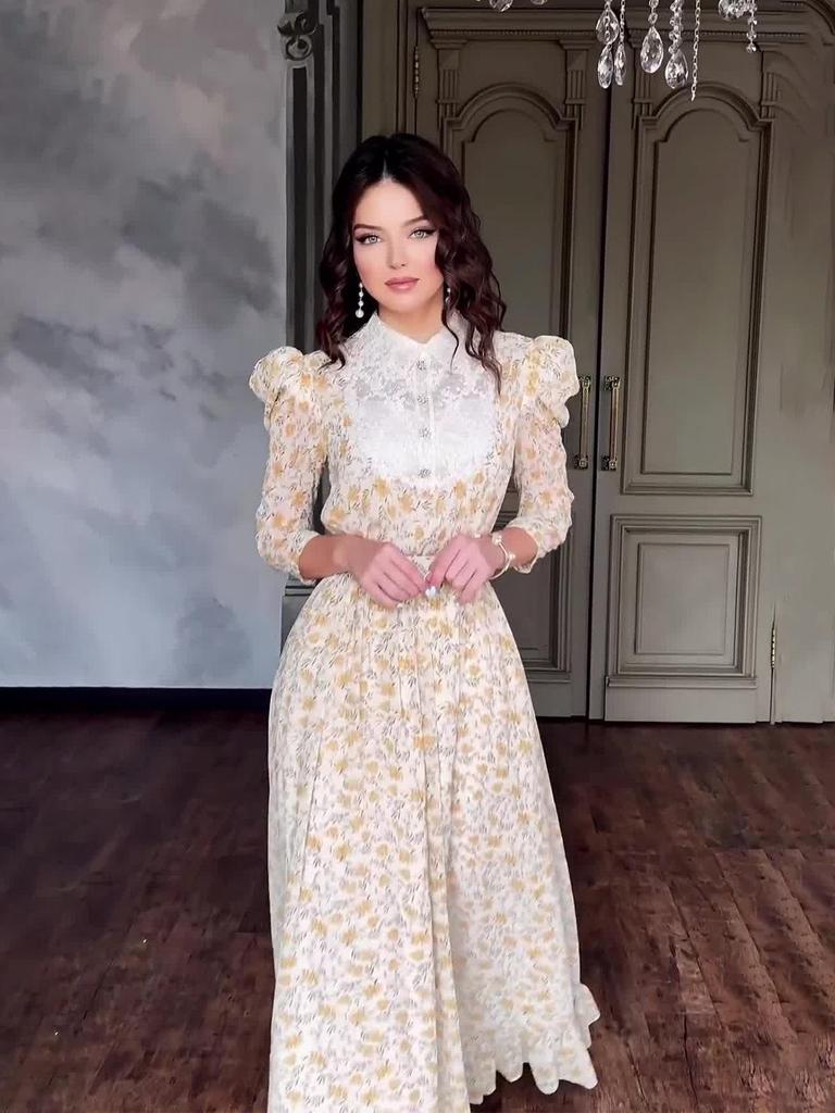 2024 Floral Lace Lapel Slim Fit Dress with Doll Collar