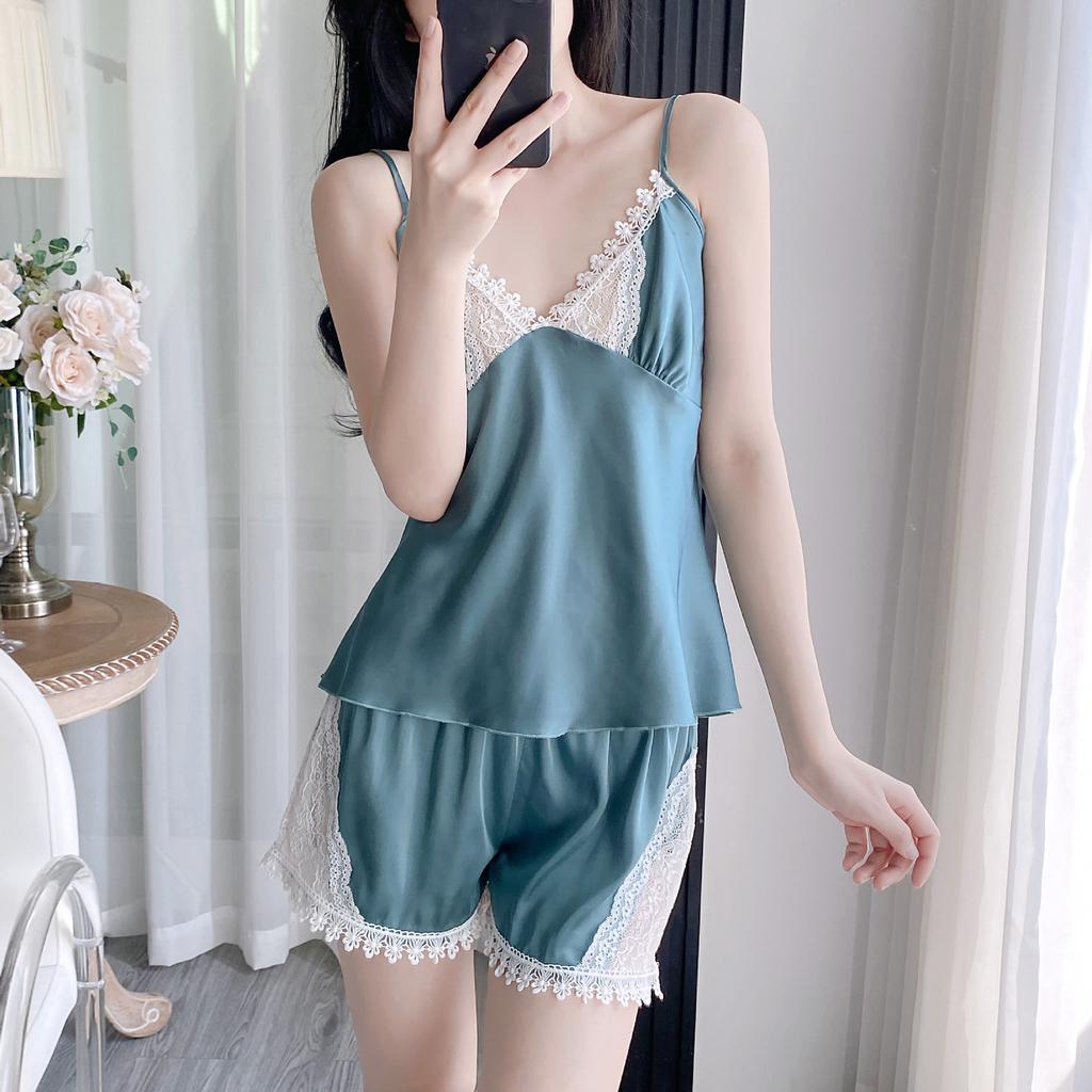 Women's Thin Sexy Ice Silk Pajamas Three-piece Spring and Summer Suspender Shorts Bathrobe Kimono with Chest Pad