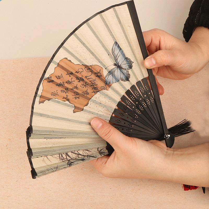 38cm Retro Aesthetic Folding Fan, Lightweight and Portable Capable of Handling Eastern Elegance