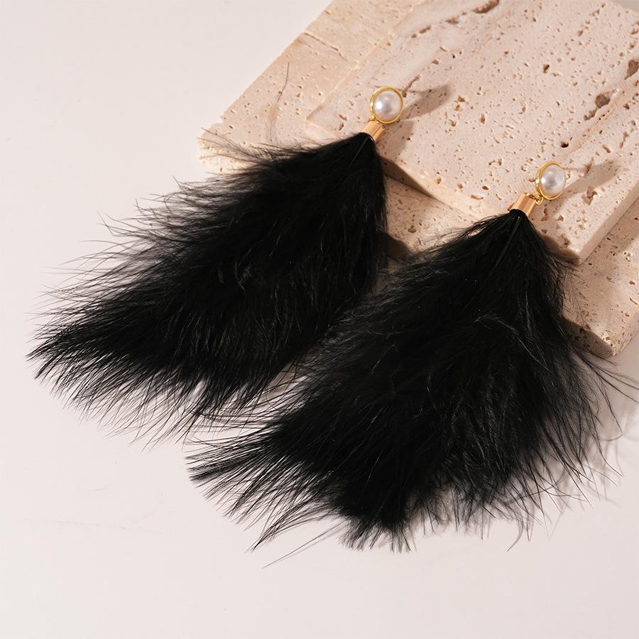 Retro Feather Pearl Silver Earrings: Ethnic Style for Autumn/Winter