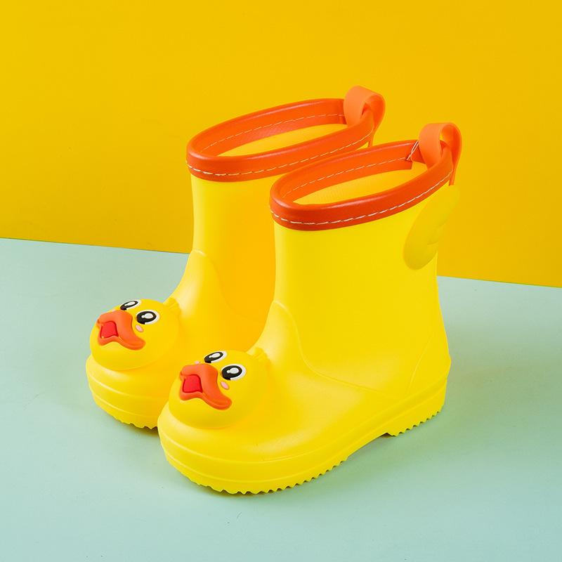 New lightweight children's rain boots three-dimensional cartoon boys and girls medium tube water shoes non-slip waterproof comfortable rain shoes