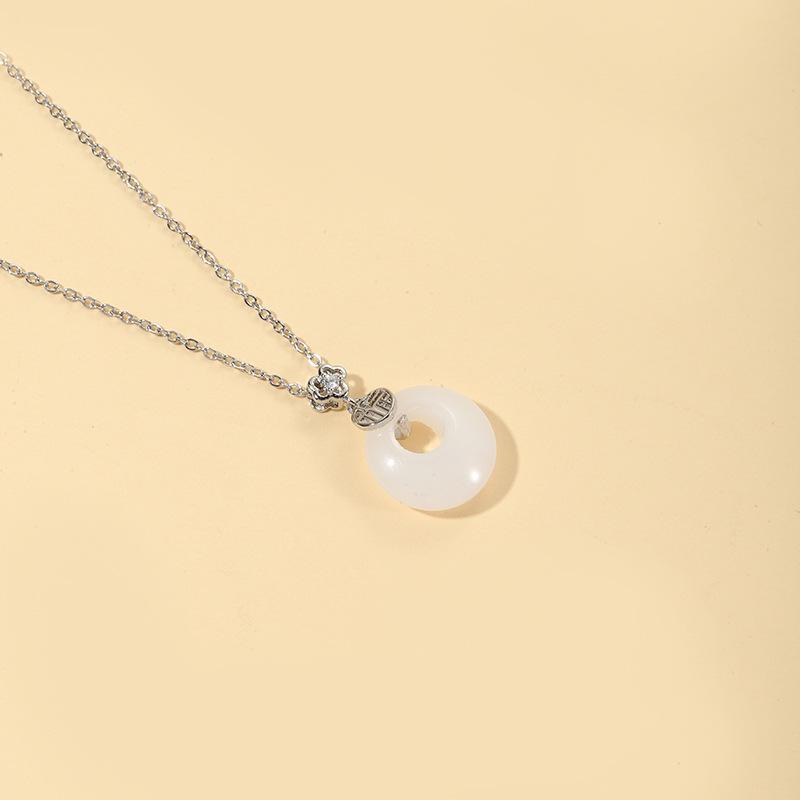 Náhrdelník ze 18karátového zlata pro štěstí s nefritovou sponou míru Hetian - Dámský luxusní valentýnský dárek