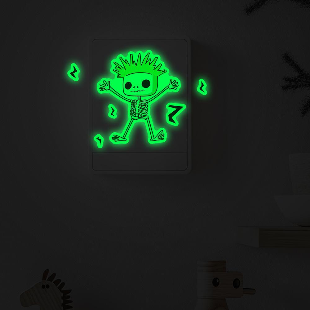 Glow-in-the-dark Cartoon Electrocution Skull Bedroom Living Room Entrance Switch with Home Beautification Wall Stickers