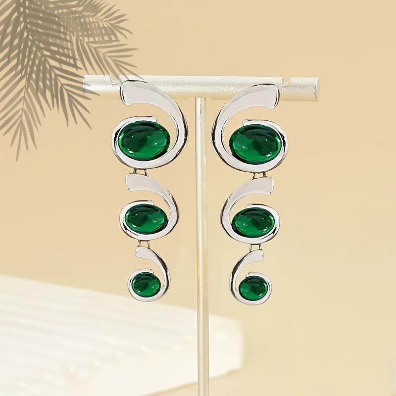 Elegant Women's European & American Inlaid Oval Stud Earrings – Bestselling Daily Wear 1 Pair