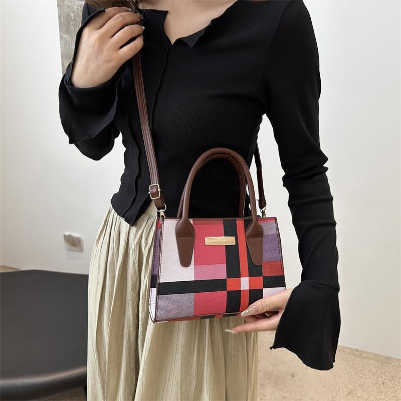 Trendy Handbag For Women 2024 Summer New High-end Color-block Shoulder Bag Perfect For Commuting