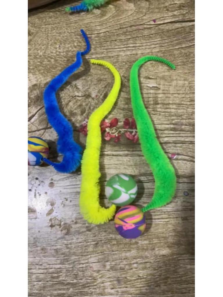 Kouzelná housenka elastický míček: Duhový červ Skákací hračka pro kočky