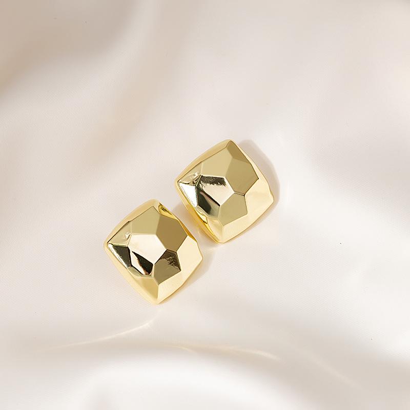 Silver Needle Geometric Square Irregular Diamond Corner Metal Earrings - Stylish Cold Hong Kong Style for Fashionable Girls