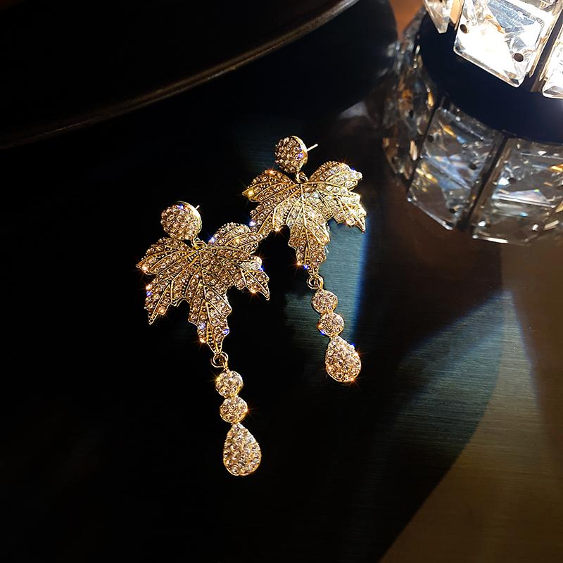 Zircon Red Maple Leaf Ear Buckle Personality Earring for Women Light Luxury Drop Earrings High-grade Women's Wholesale Zircon