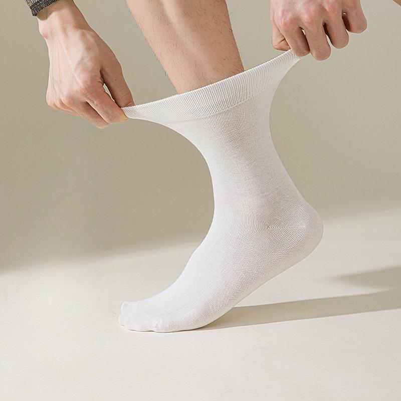 Herren Frühling und Herbst Einfache Lässige All-Match Reine Farbe Anti-Pilling Baumwollsocken