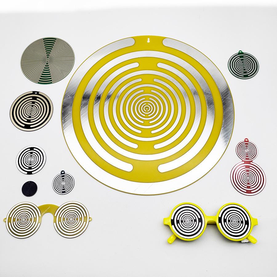 Polarized Optical Disc Oscillator (2.5-500 Hz) Honoring George Lakhovsky