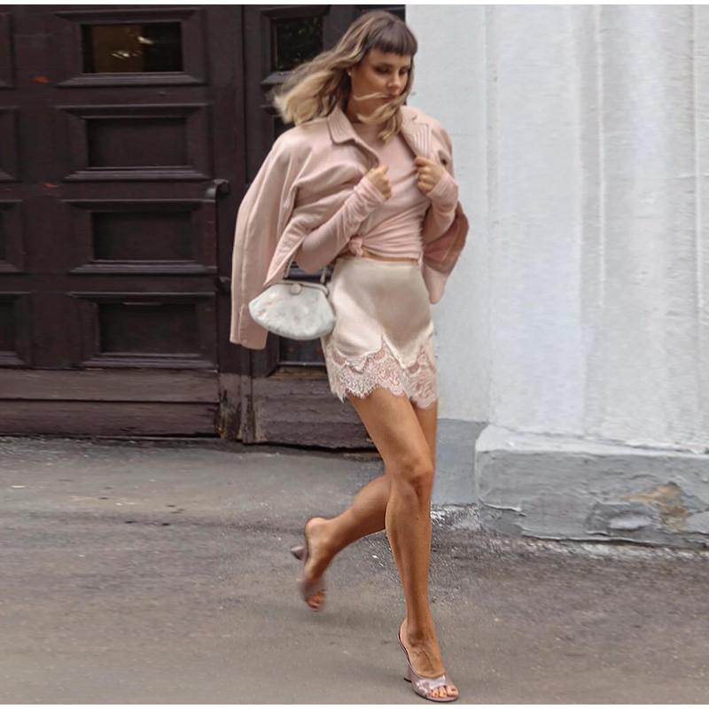 Lace Stitching Short Skirt Ladies Solid Color Short Skirt White Pink Optional All-match Short Skirt That Can Be Worn In All Seasons