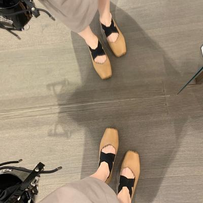 Damskie baleriny Mary Jane ze skóry owczej na niskim obcasie, baletki z paskiem, kwadratowy nosek, płytkie wycięcie, retro płaskie buty