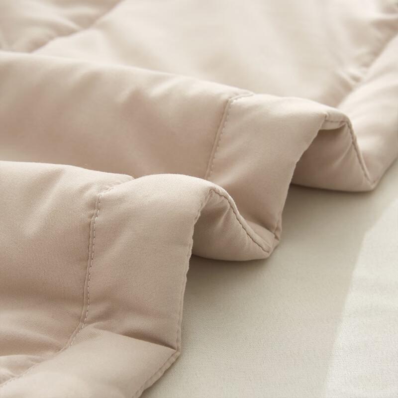 Lyra Midsummer Dream All-Season Quilt