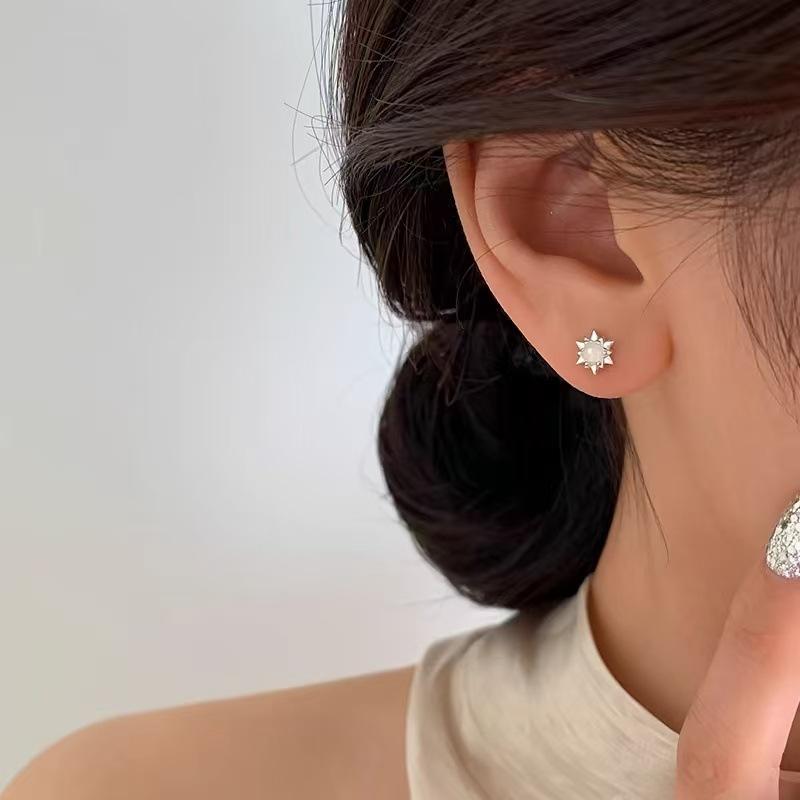 Real 925 Silver Asymmetry Zircon Sun Mini Stud Earrings For Women Cute Fine Jewelry Light Niche Accessories