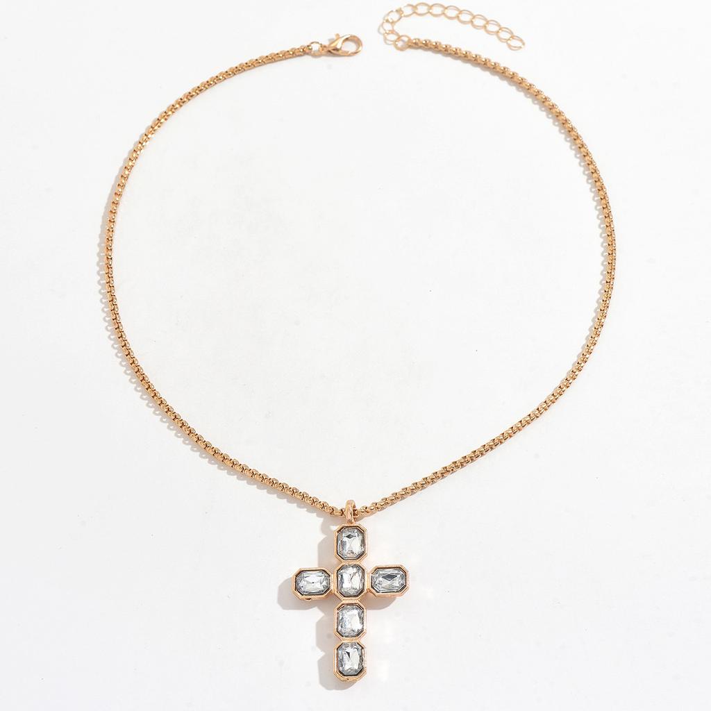 European and American simple cross pendant necklace temperament cold wind daily commuting versatile collarbone chain woman