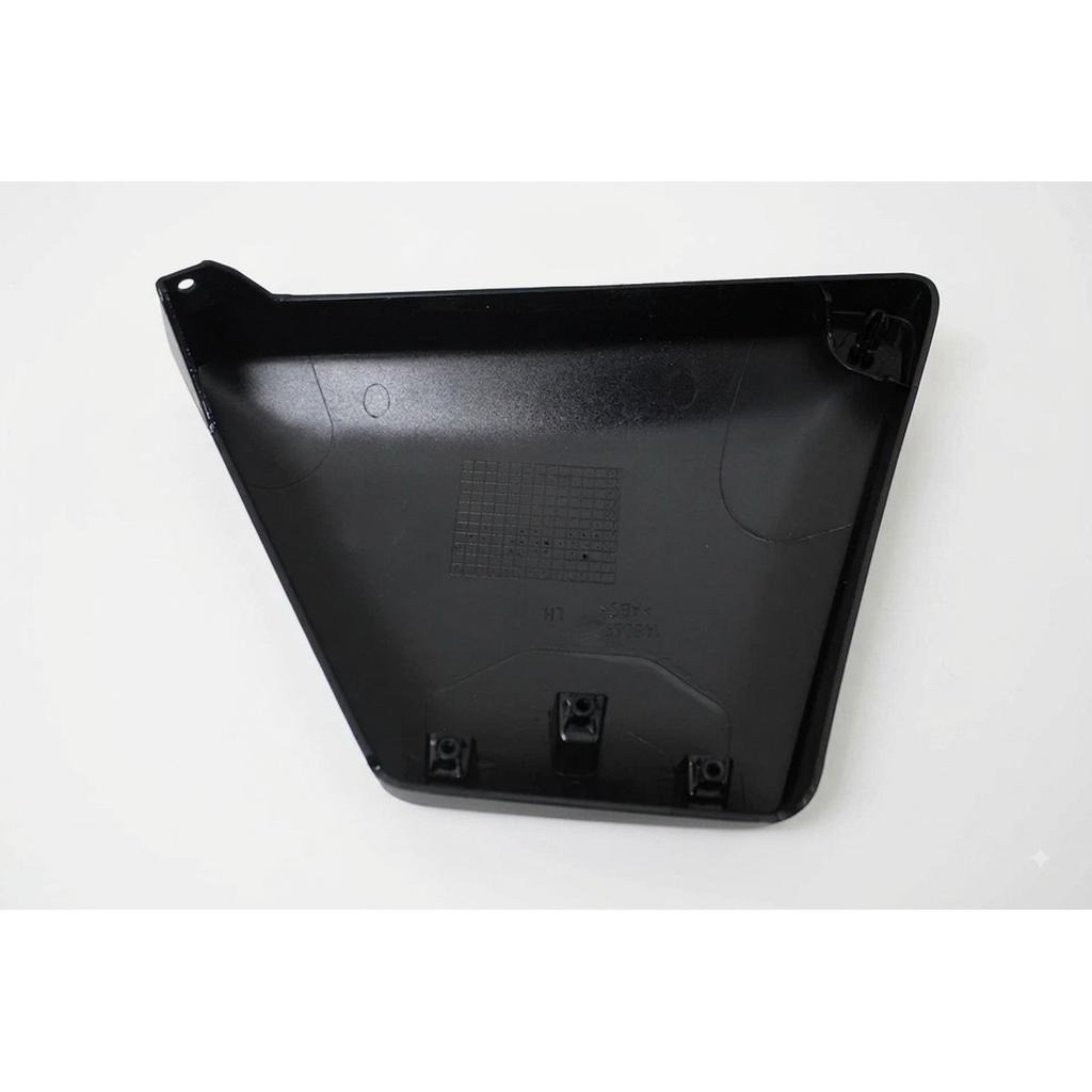 Royal Enfield "Interceptor 650" "Left Hand Side Panel With Bracket Panel"
