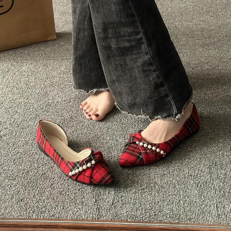 Women's Shoes 2024 New One Kick Women's Flats Autumn Pointed Toe Beads Lattice Solft Sole Shallow Casual Office Ladies Shoes