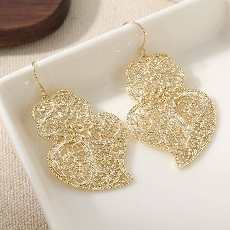 Baroque Hollow Geometric Dangle Earrings for Women Golden Plated Gorgeous Style Jewelry Bohemian Pendant Earrings Banquet Gifts