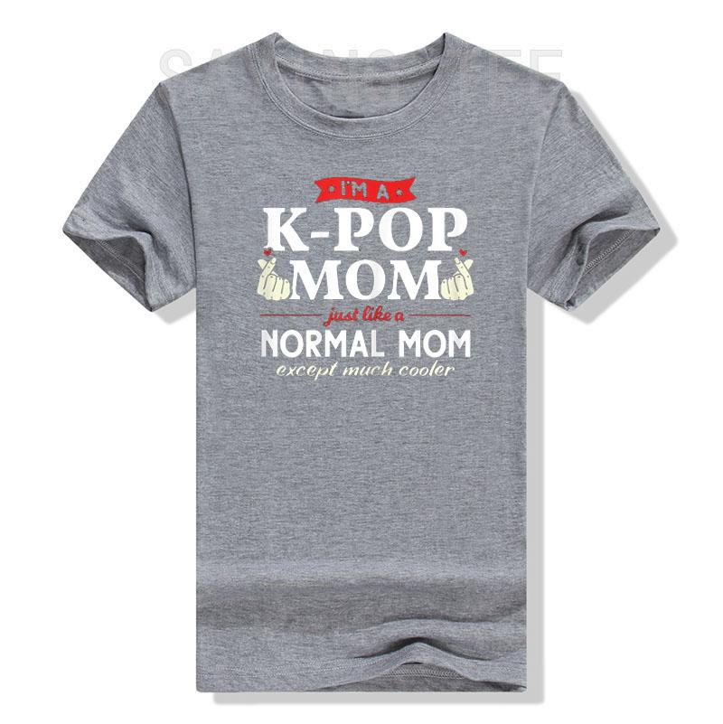 Womens I'm A K-pop Mom Just Like A Normal Mom Kpop Fashion T-Shirt Mother's Day Mama Gift Sayings Graphic Tee Top K-drama Outfit